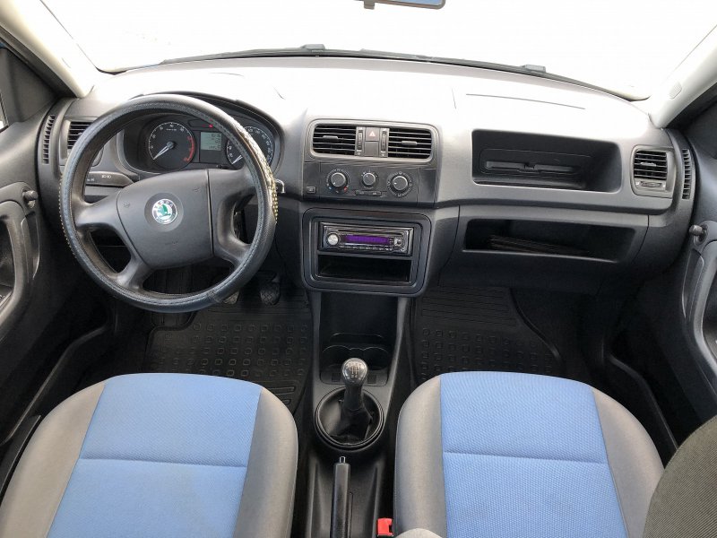 Skoda roomster салон