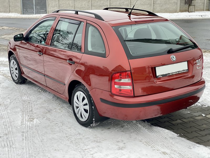 img-e4752.JPG